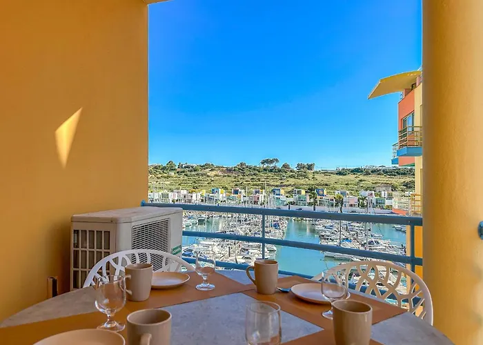 Luxury 1 Bedroom Apartment, Marina De Albufeira3 公寓